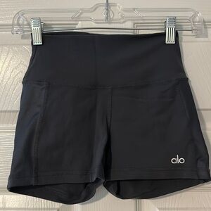 ALO High-Waist Airlift Short